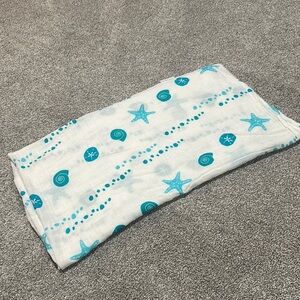 lulujo bamboo blend‎ lightweight seashell starfish beach swaddle blanket